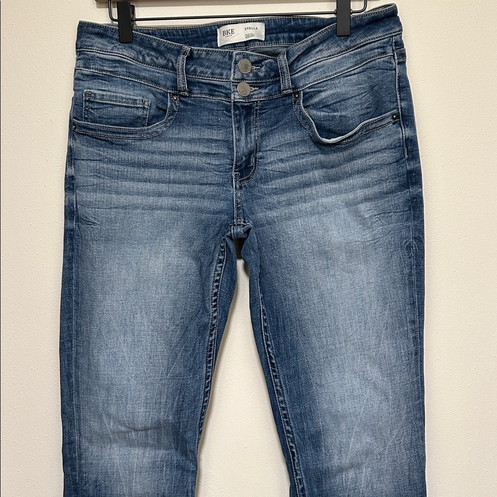 Buckle BKE Stella Straight Leg Jeans with Mid Rise Fit and Whiskering 31 x 32 - Picture 11 of 11